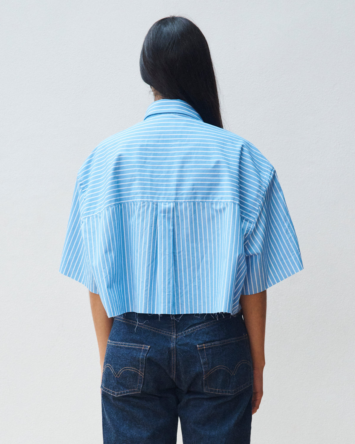 Oversized Cropped Shirt in Classic Stripe