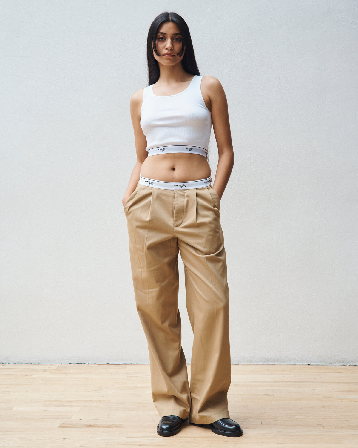 Pleated Elastic Waistband Pant in Khaki